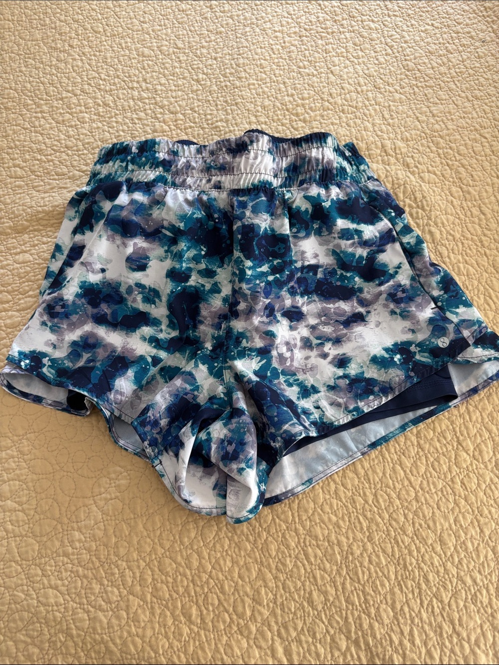 Layer 8 Women's Navy and Teal Abstract Print Athletic Shorts